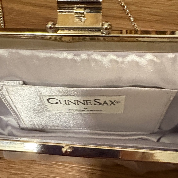 Gunne Sax by Jessica McClintock satin evening clutch - Picture 4 of 4